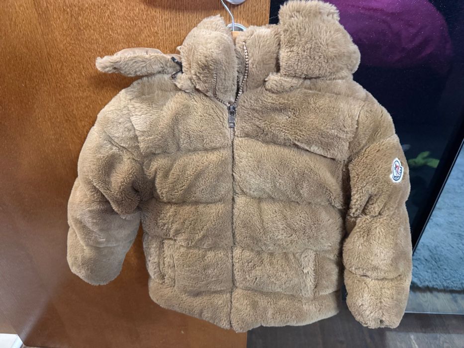 Moncler детско яке оригинално 5-6 години