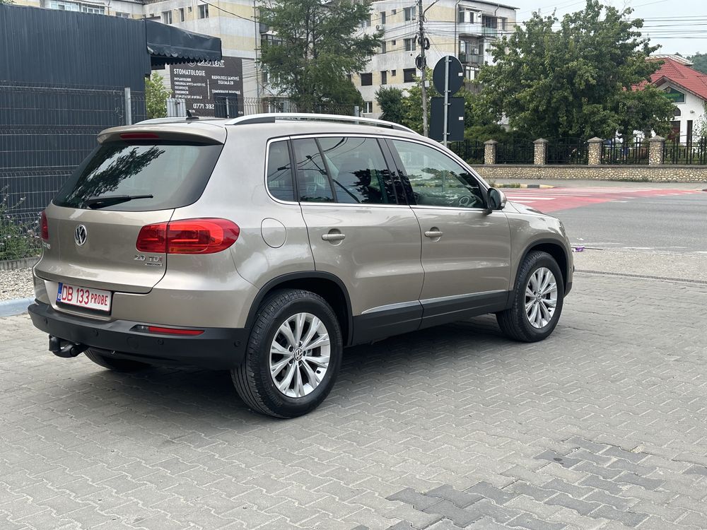 Vlokswagen Tiguan 2.0 Tdi Cutie Automata /4•4