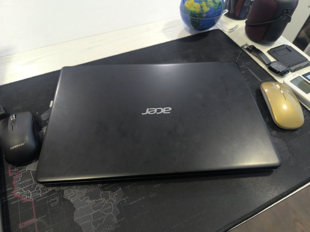 Noutbuk Acer Aspire i-3