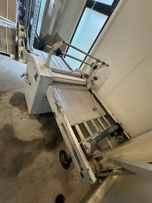 Masina plastifiat la cald, folie lucios/mat/auriu/argintiu.