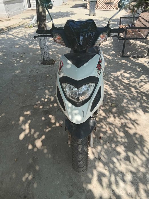 Vand scuter 50 stare perfect