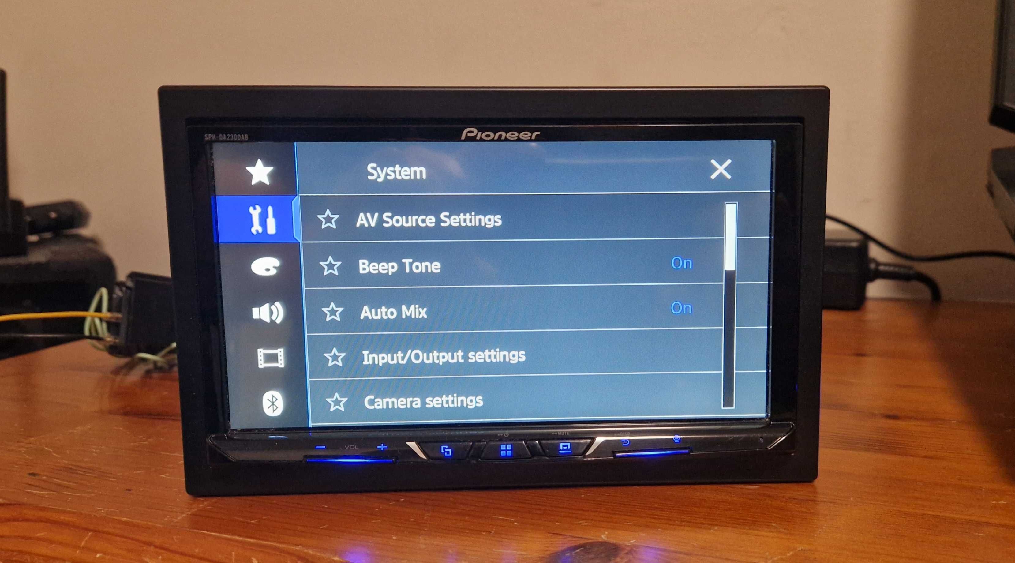 Мултимедия за кола - PIONEER SPH-DA230DAB