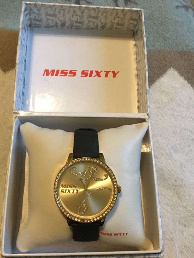 Дамски часовник MISS SIXTY