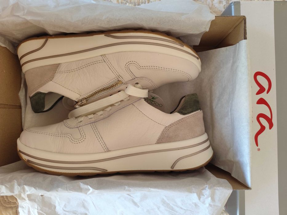 Сникърси Ara в екрю