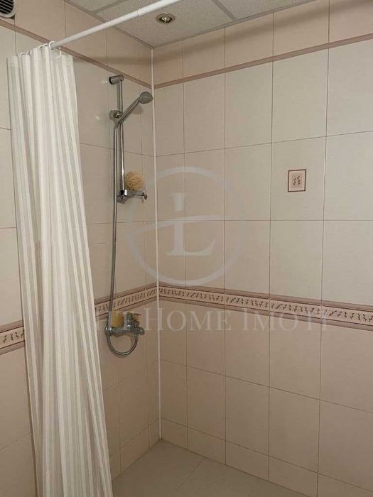 Продава се Тристаен апартамент в Пловдив, Каменица 1 - 110 кв.м за 1855 €/кв.м - Снимка #12