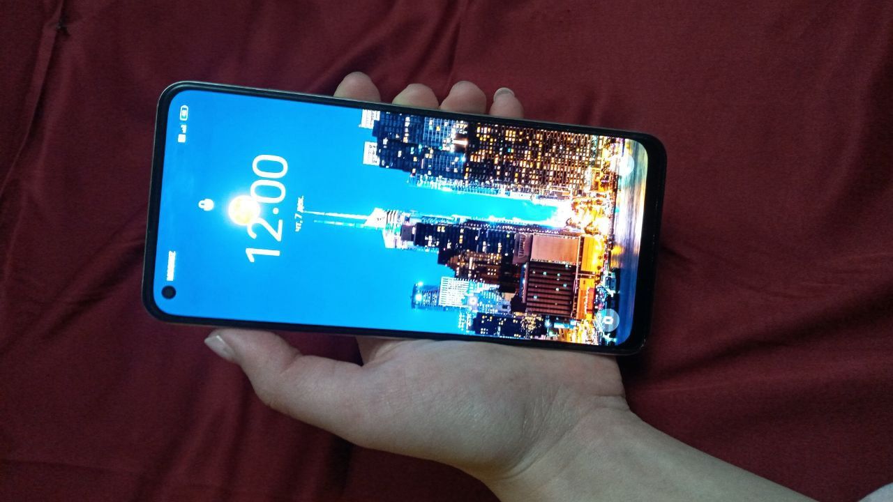 Realme 10 yangi telefon