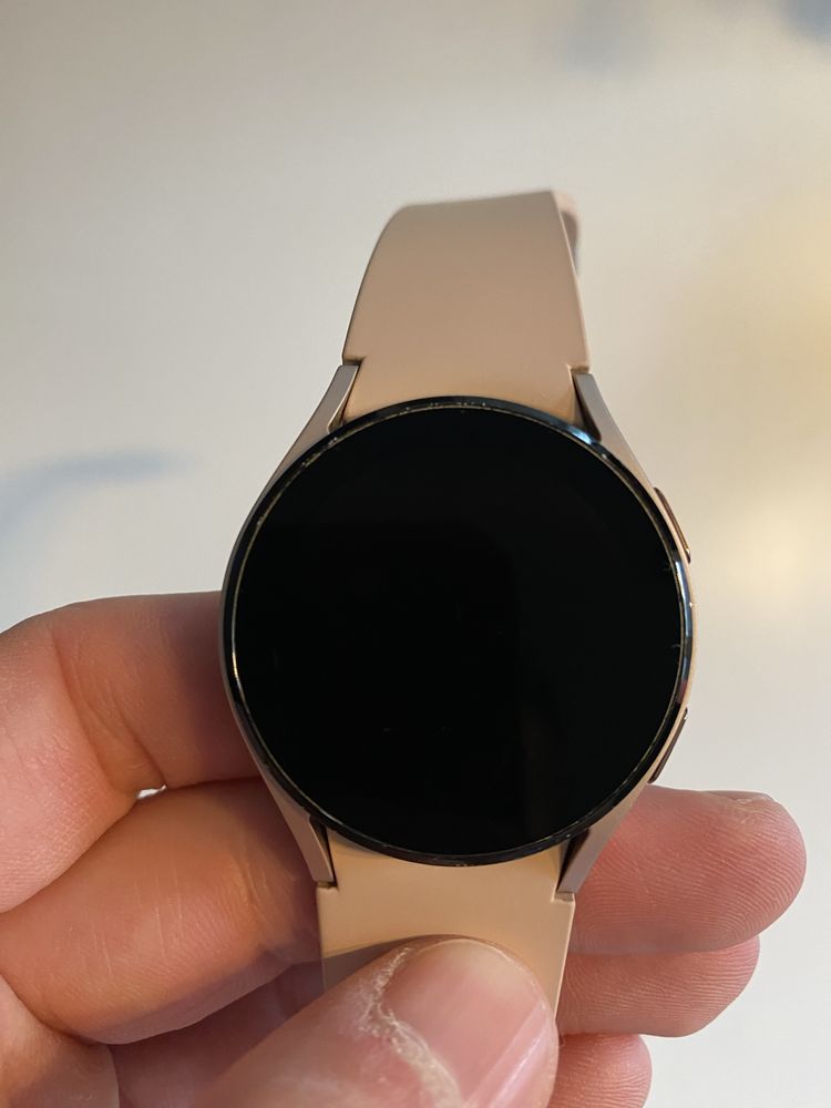 Galaxy Watch 4 (9KGH)