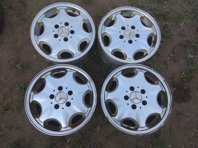Продам оригинальные легкосплавные диски на автомашину  Mercedes
