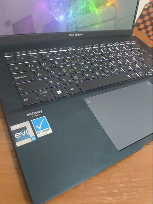 Продается Asus Zenbook Core i5-12