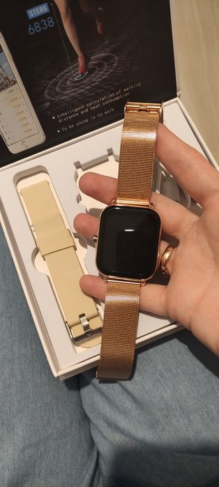 Смарт-часы Smart Watch Extreme. Золотистого цвета