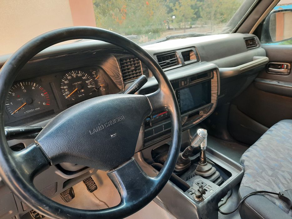 Tayotta land cruiser