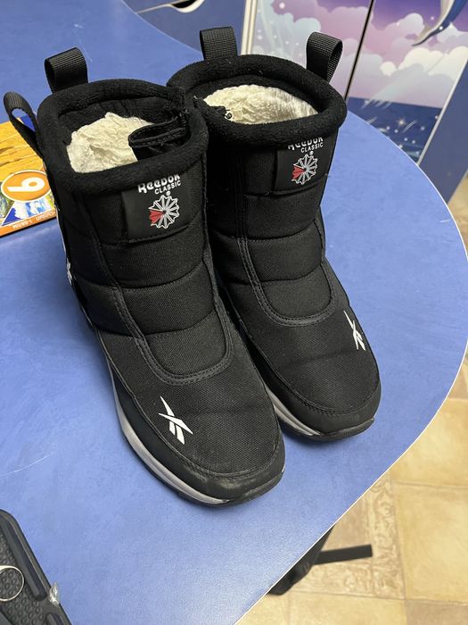 Продам сапоги для мальчика 11-13 лет 39 размер