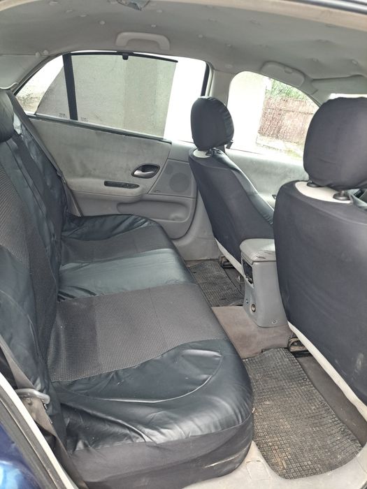 Vând sau schimb renault laguna 2