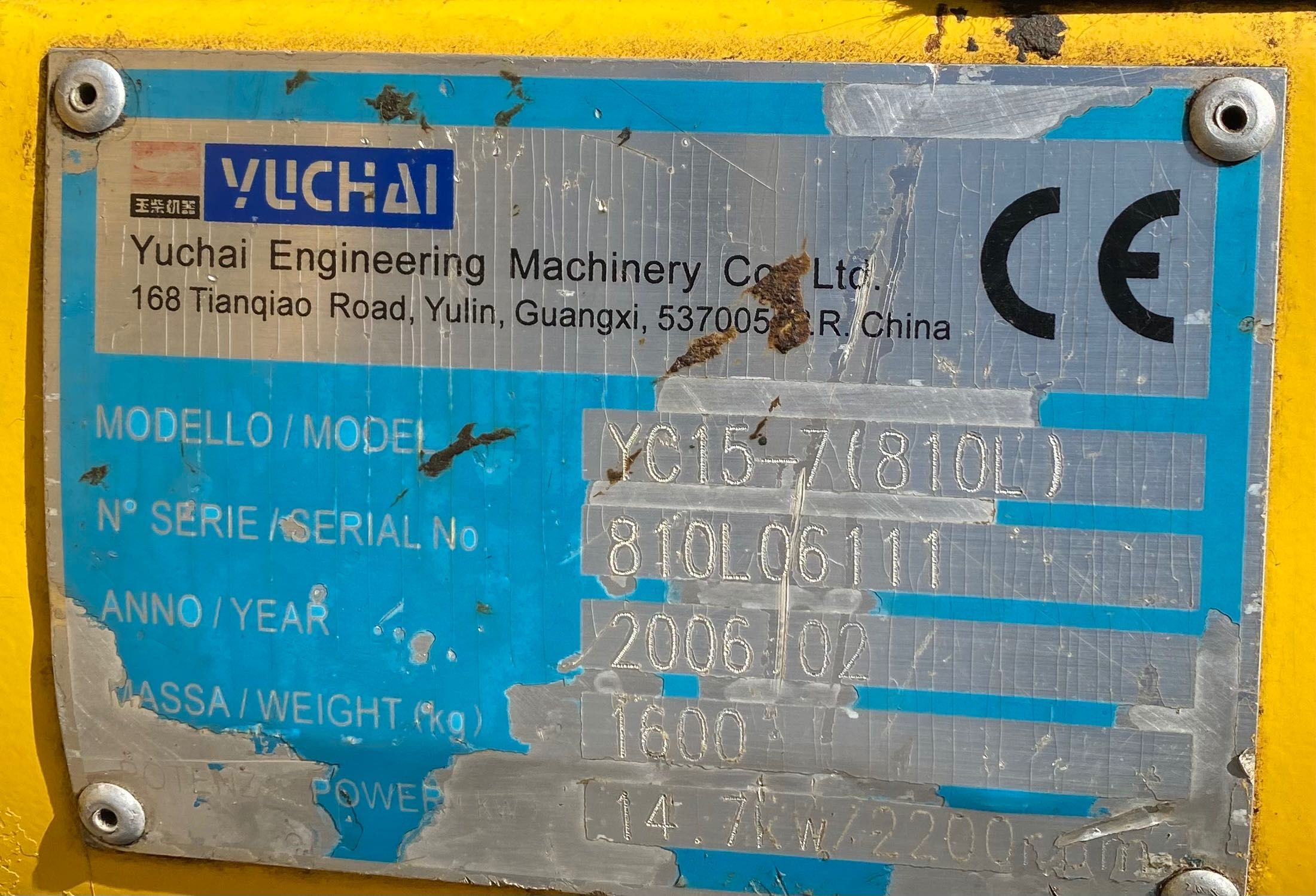 Miniexcavator Yuchai 1600 kg