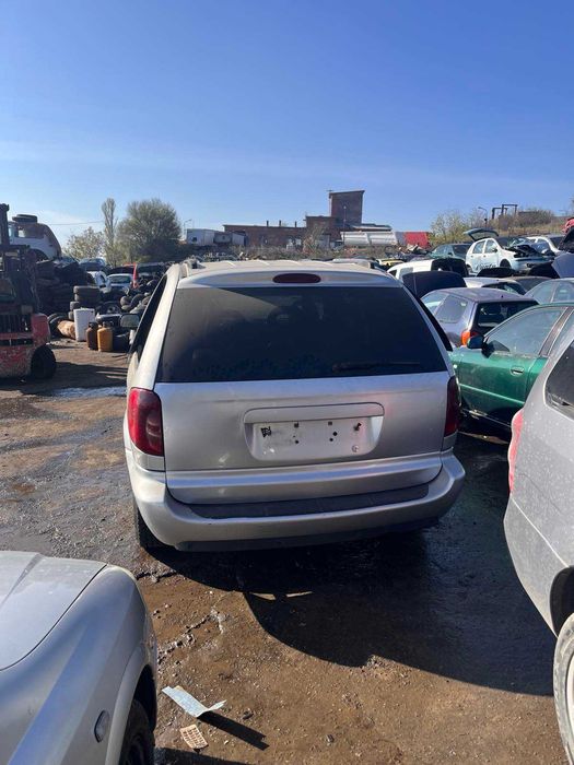 Крайслер Воаяджър 2,8 дизел 2005 година на части