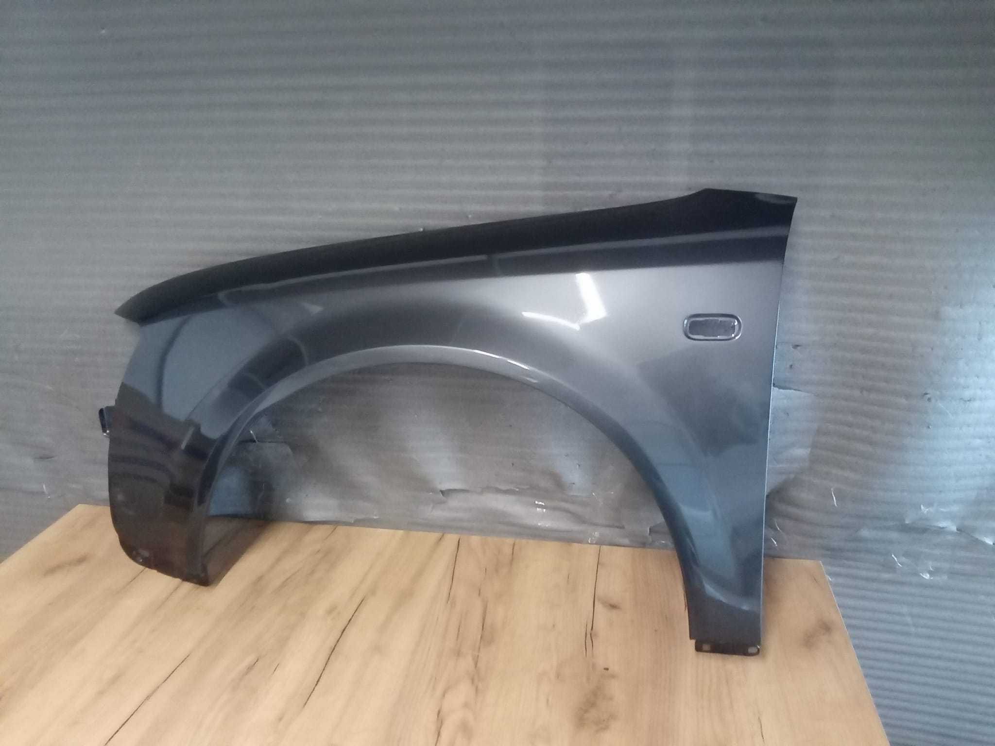 Aripa Fata Stanga Audi A4 B6 An 2000-2004 (Gri Inchis)