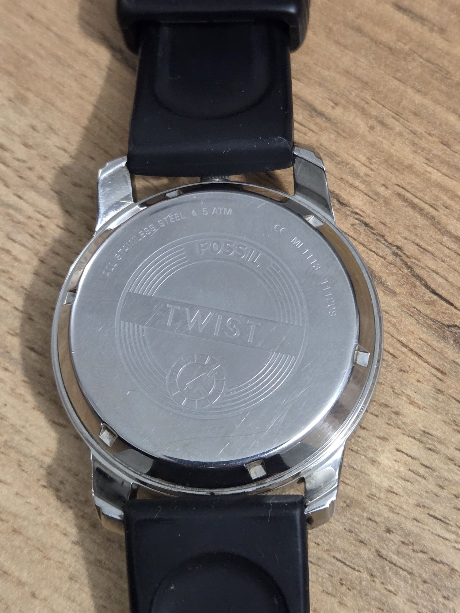FOSSIL TWIST Часы наручные