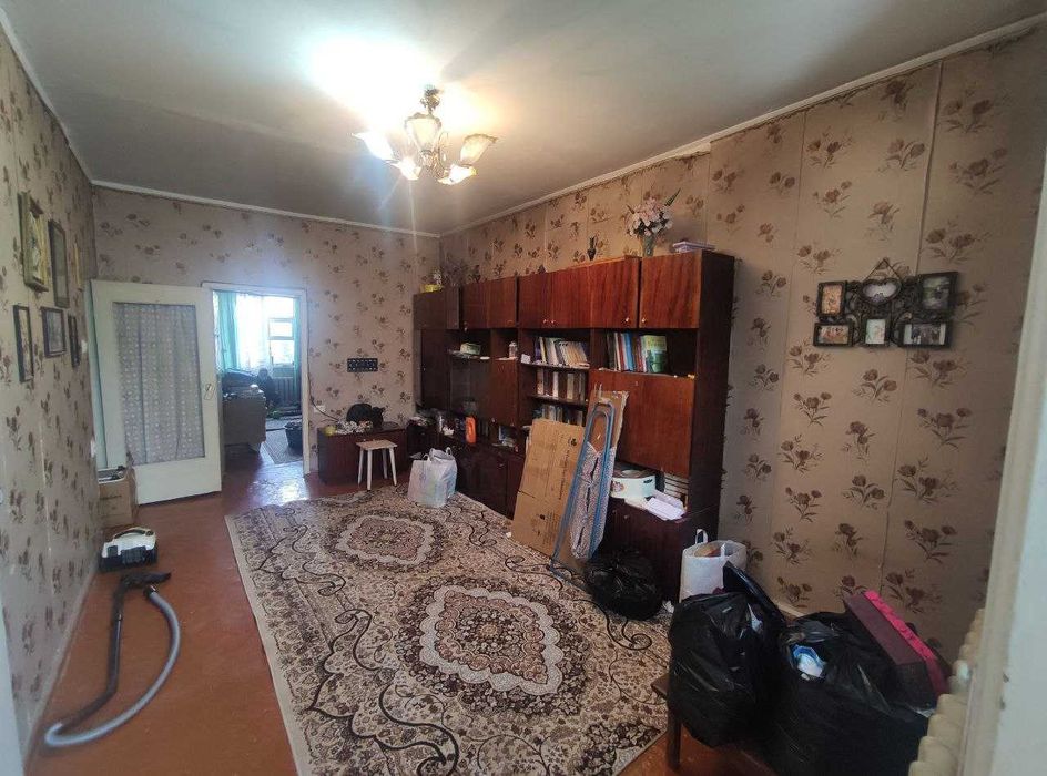 Срочно Юнусабад-7, 2х-комн, 2/3/4, 50м2