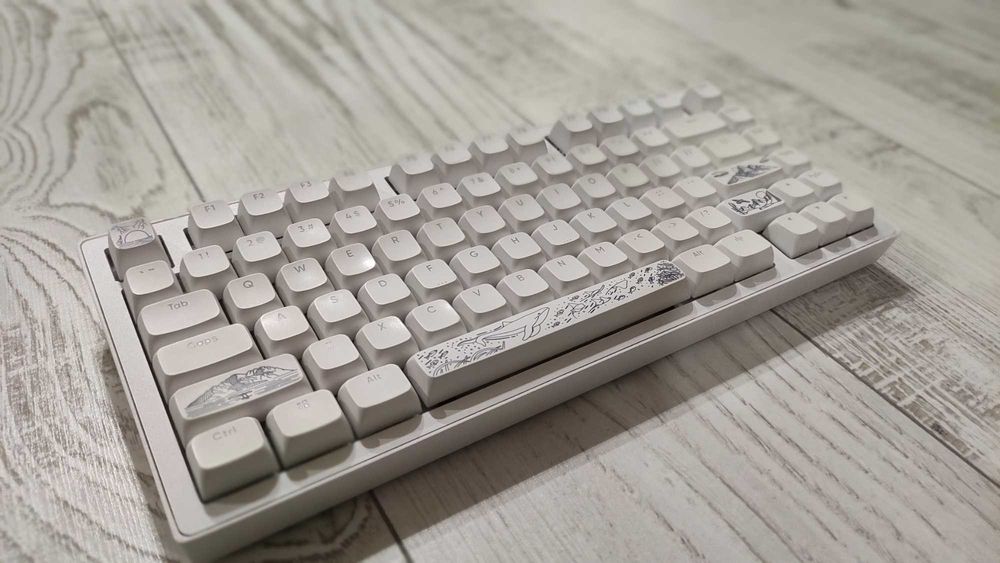 Продавам клавиатура dark project ALU81A Terra Nostra white