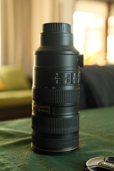 Obiectiv Nikon 70-200 VR2