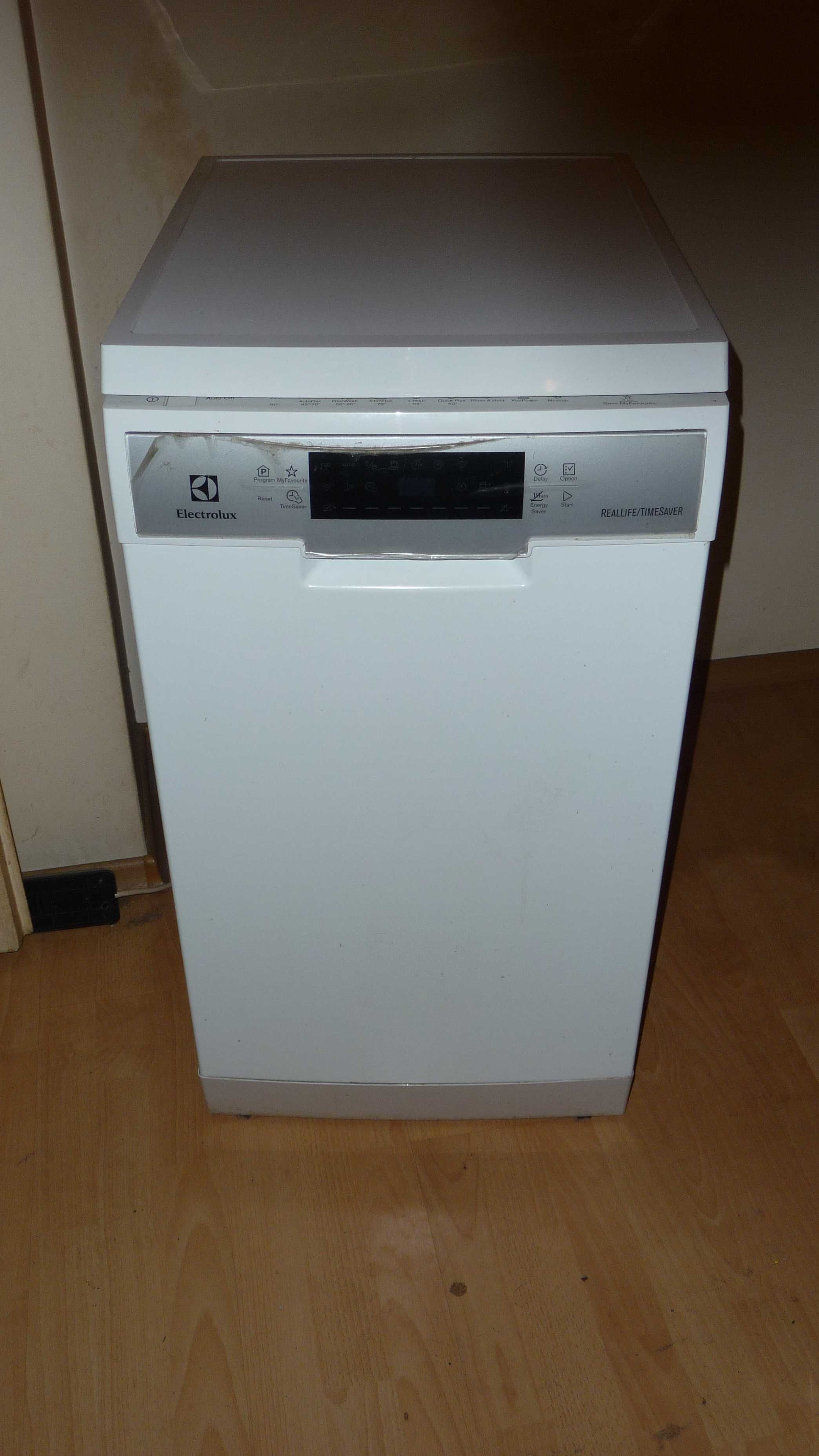 Съдомиална ELEKTROLUX - 45см.-9 комплекта - свободно стояща