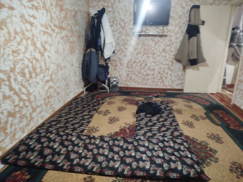 Жондор туман марказида 3 хонали квартира сотилади