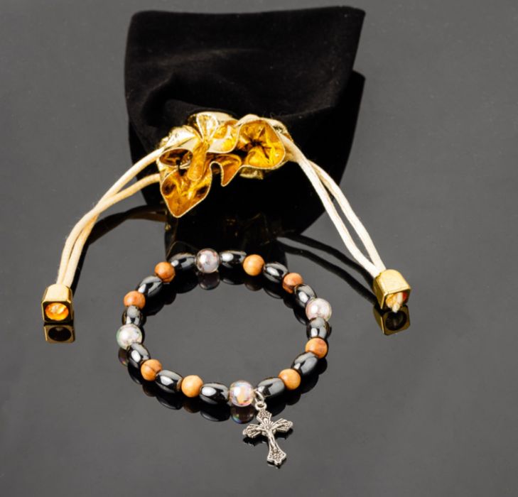 Brățară sfințită la Ierusalim,din Hematit si Mărgele