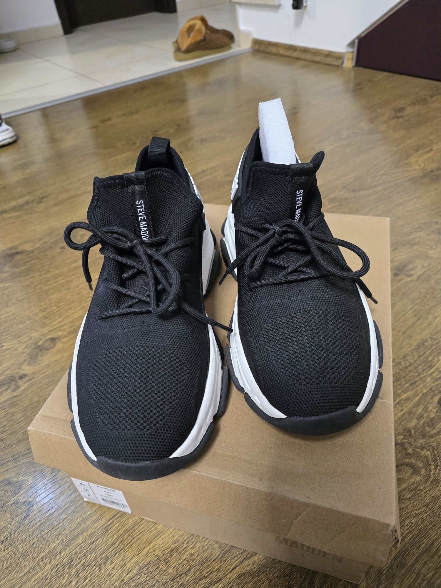 Vand sneakers Steve Madden originali