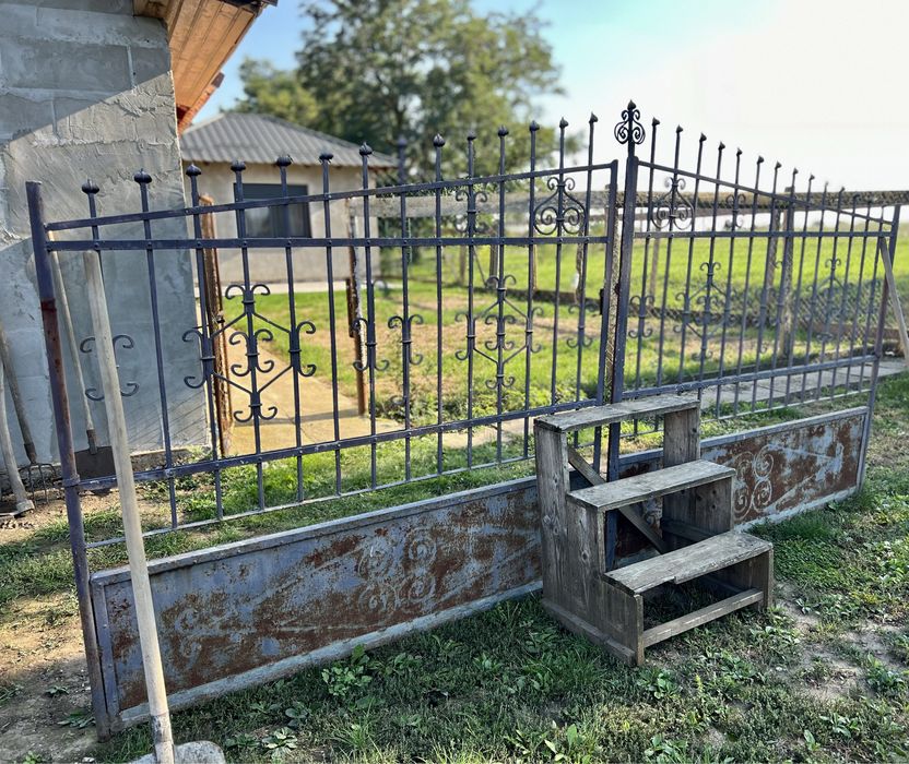 Ușă si poartă forjată