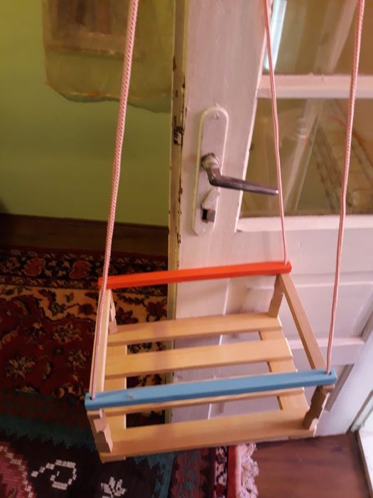 Vând borcane mari și mici