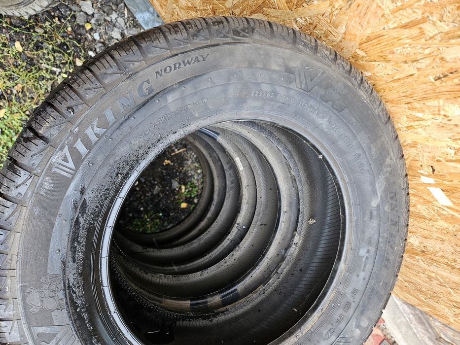 Set de 4 buc anvelope vara wiking 225/65/16c sunt noi insă cu dot 2022