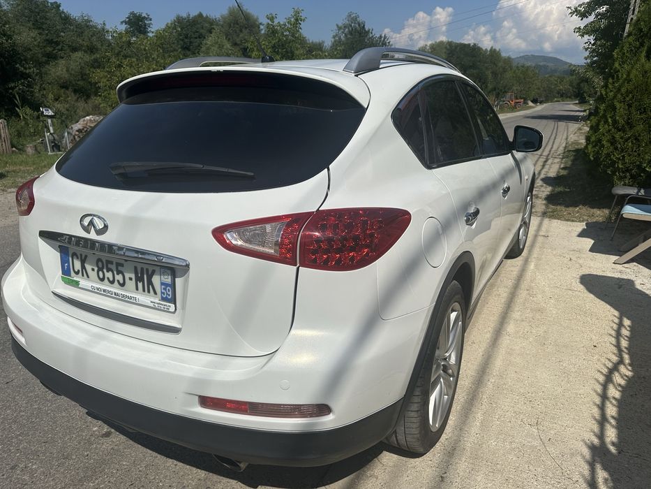 Vind infiniti EX 30
