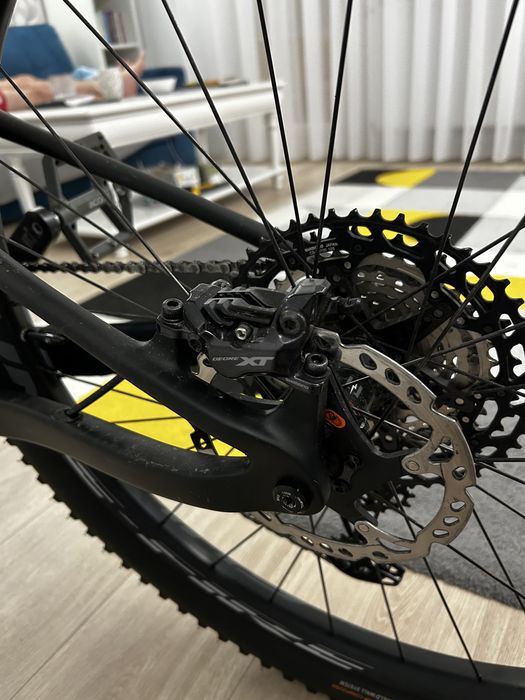 Bicicleta custom XT cadru carbon