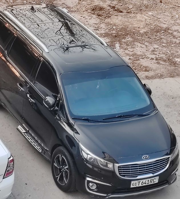 Авто Kia карнивал