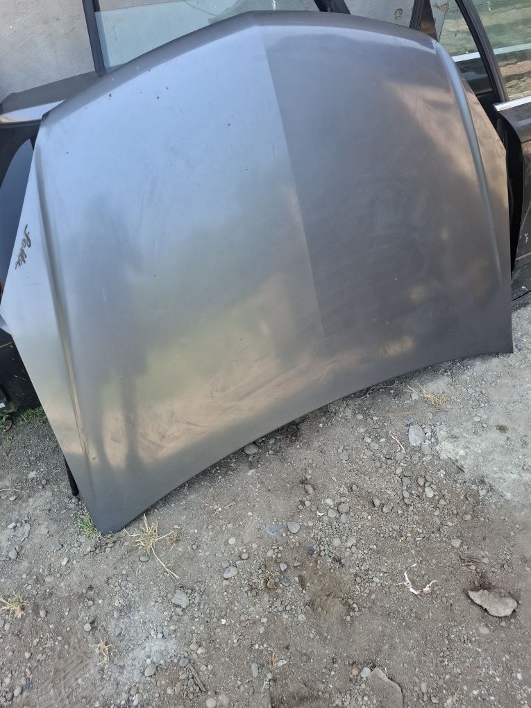 Capotă Opel astra H mici defecte!