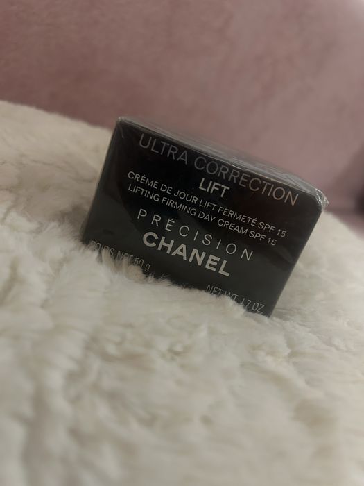 CHANEL Ultra Correction Lift-Cremă de zi lifting SPF 15, 50g