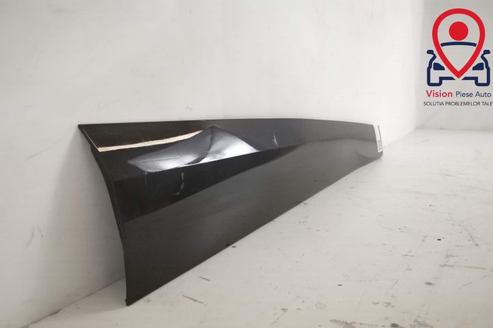 Фолксваген АйДи.4 / Volkswagen ID.4 Декоративна лайсна на предна дясна