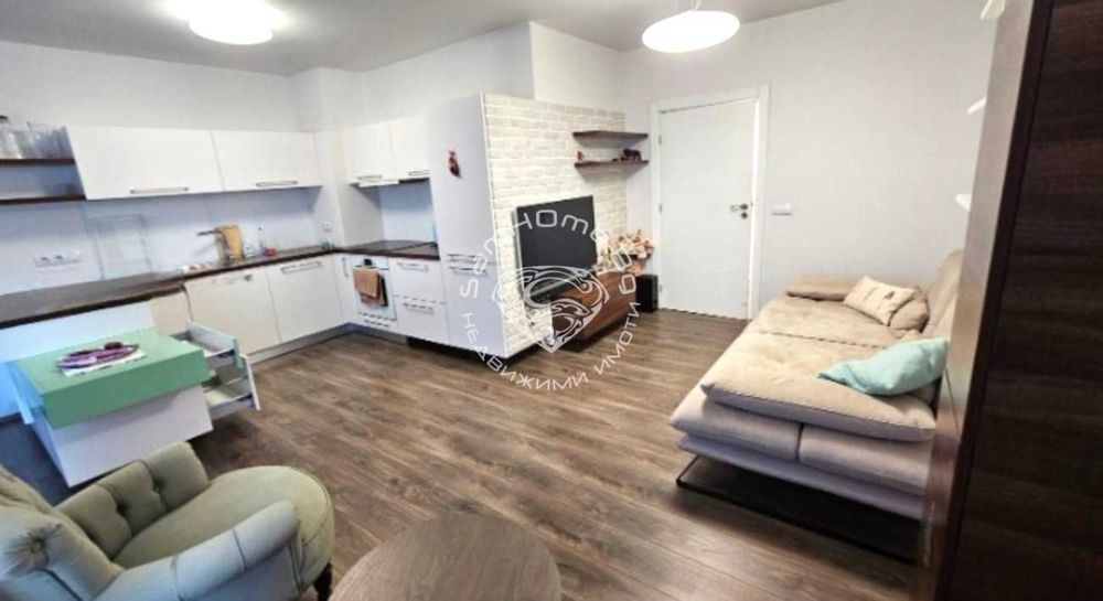 Продава се Тристаен апартамент в Варна, Базар Левски - 103 кв.м за 2602 €/кв.м - Снимка #2
