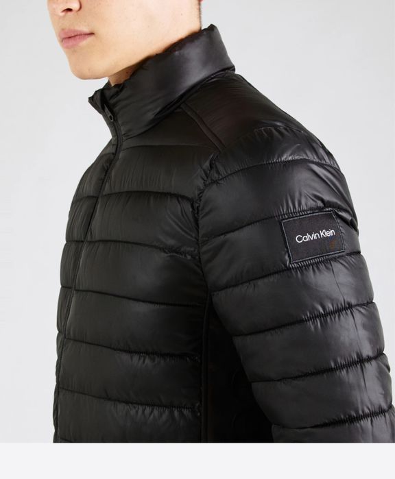 Продавам зимно яке CALVIN KLEIN