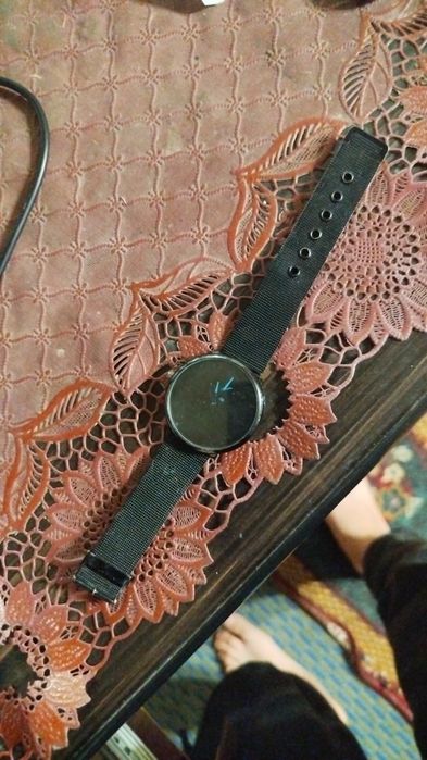 Yolako black watch