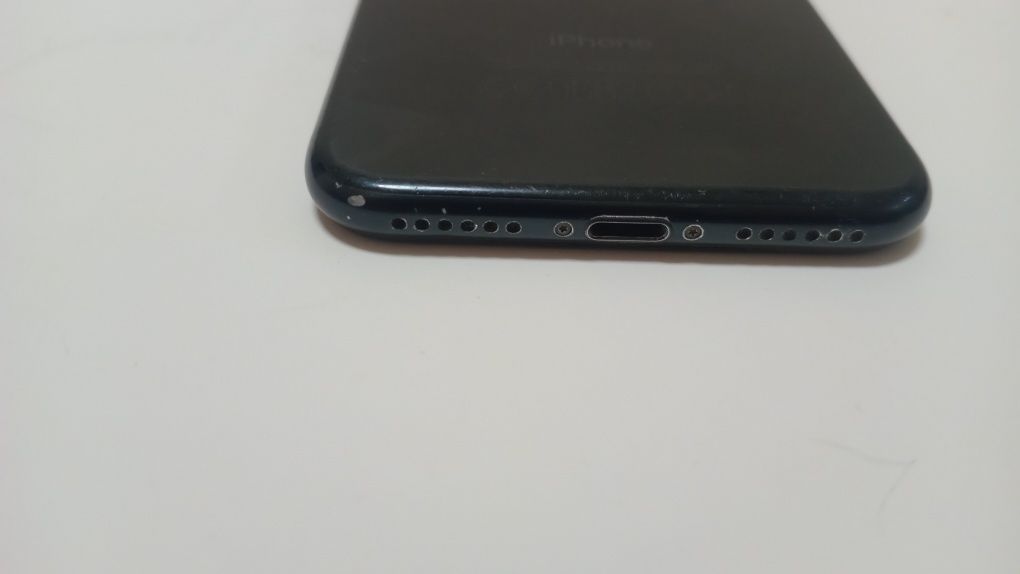 iPhone 7 смартфон