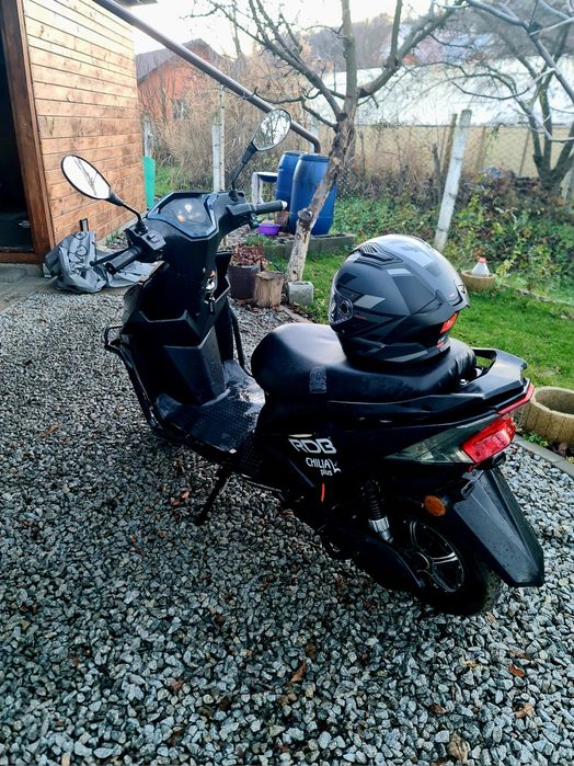 Vând scuter RDB CHILIA PLUS.