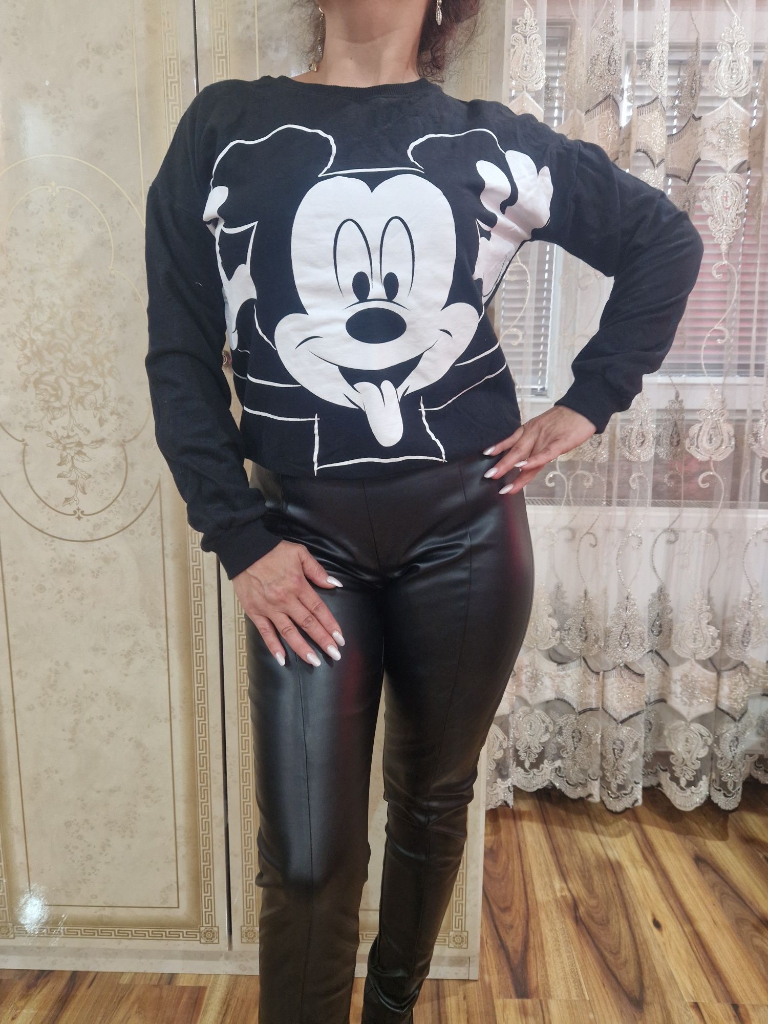 Pantaloni Sinsay+ luza, ambele la doar 45 lei