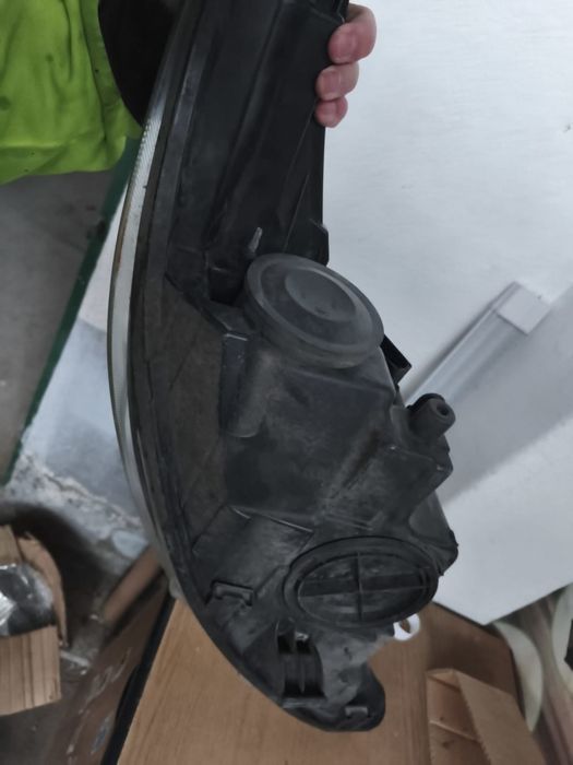 Far stânga Ford Fiesta MK6 Facelift