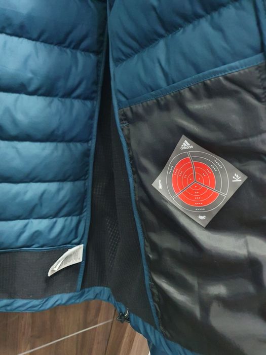 Пухено яке Adidas Down Hybrid