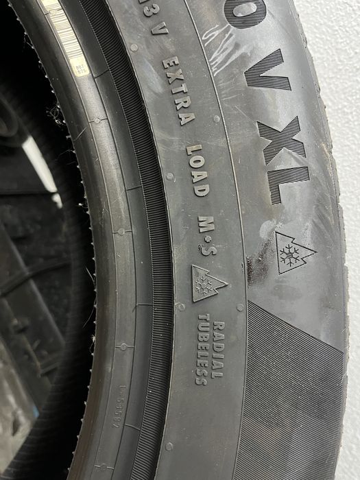 Vand set 4 cauciucuri suv Continental 275/50/20 ,113 Y