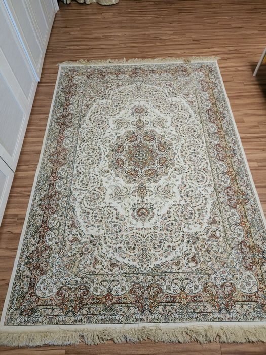 Продам тонкий ковёр