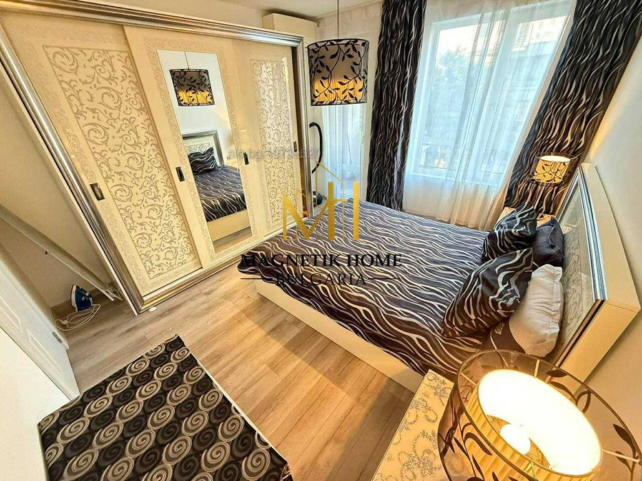 Дава се под наем Двустаен апартамент в Бургас, Център - 67 кв.м за 510 € - Снимка #3