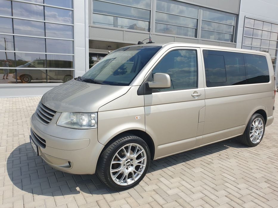 Volksvagen Bus T5 Caravelle 2009, motor 2,5 tdi