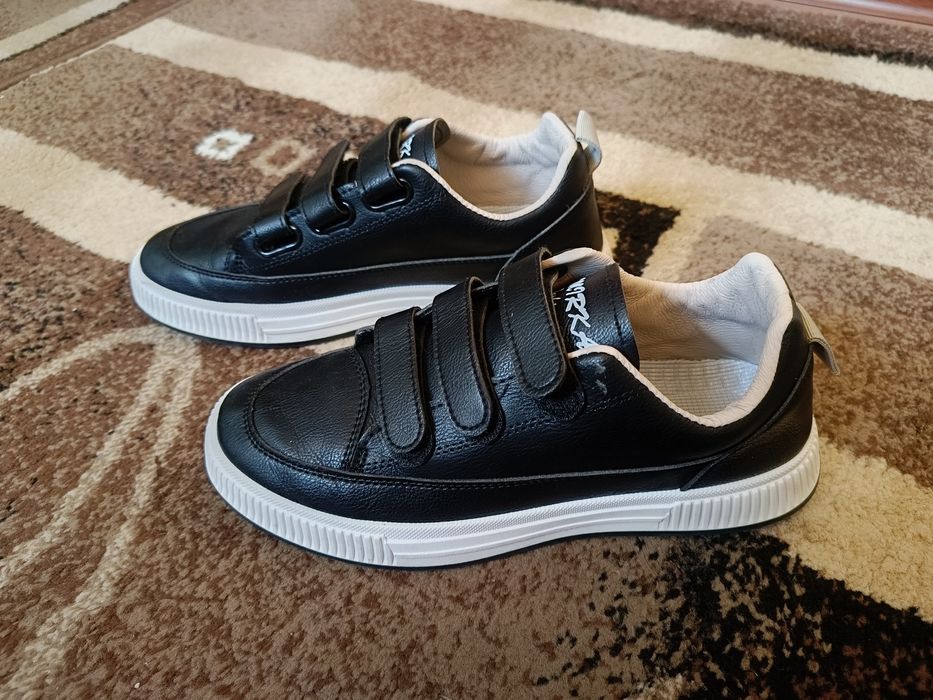 Кроссовки размер 41